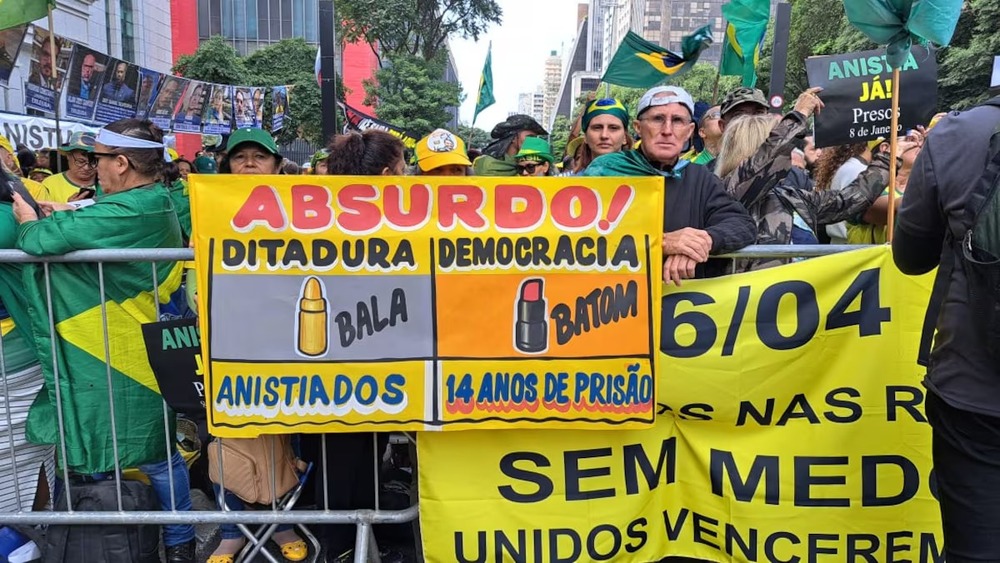 Tarcísio recebe Bolsonaro e governadores antes de ato na Paulista pró-anistia de acusados no 8/1