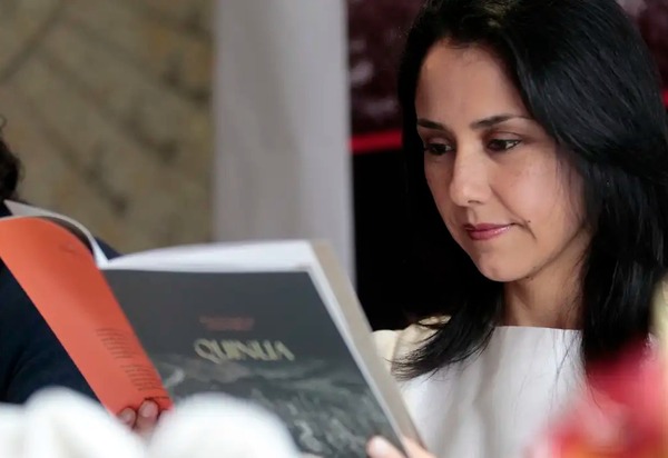 Após asilo, esposa de ex-presidente do Peru chega ao Brasil