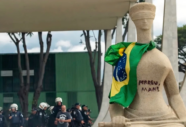 STF condena Débora Rodrigues, que pichou estátua no 8/1, a 14 anos de prisão