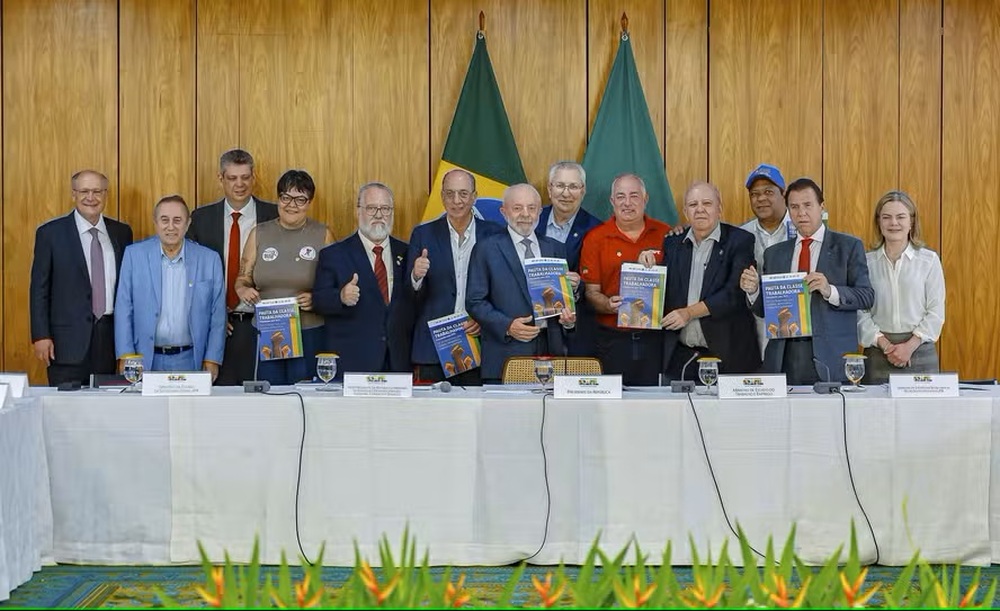 Lula convoca sindicatos a retomarem protagonismo nas ruas e defende nova abordagem sindical