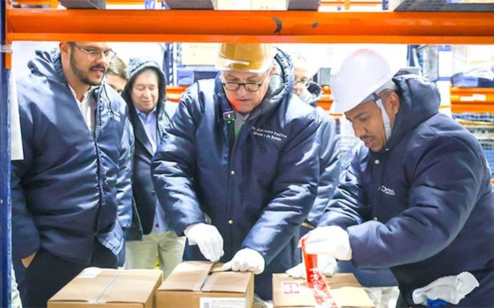 Ministério da Saúde recebe 1,3 milhão de doses da vacina contra a Covid-19 nesta quinta (1º)