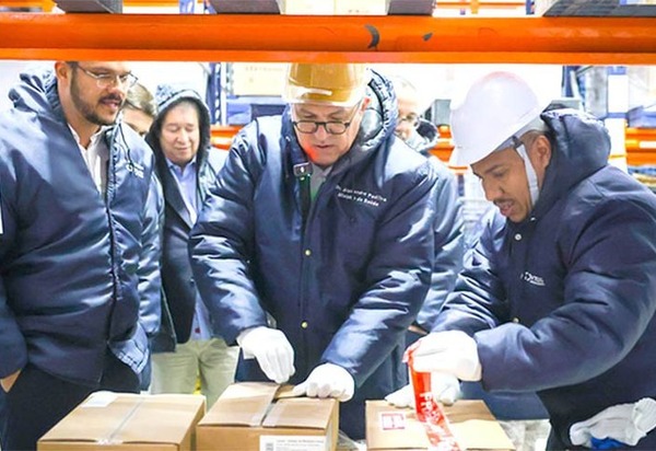 Ministério da Saúde recebe 1,3 milhão de doses da vacina contra a Covid-19 nesta quinta (1º)