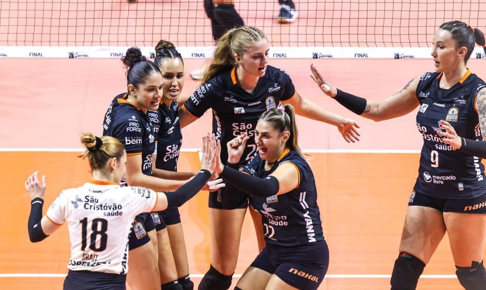 Osasco garante título da Superliga Feminina de vôlei