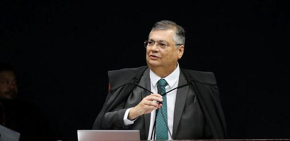 Continuam querendo que o orçamento continue secreto, mas Dino quer transparência