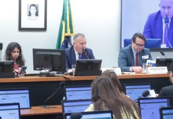 Bebeto e Dimas puxam vagão e Ministério dos Transportes assegura obras da Ferrovia Vitória-Rio na baixada