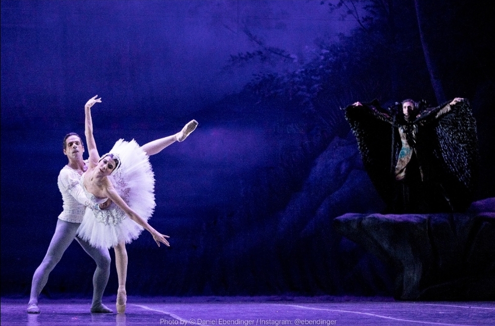 O Lago dos Cisnes, de Tchaikovsky, retorna ao Theatro Municipal