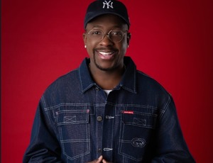 Mumuzinho e o grupo Bom Gosto se apresentam na Arena Bangu!