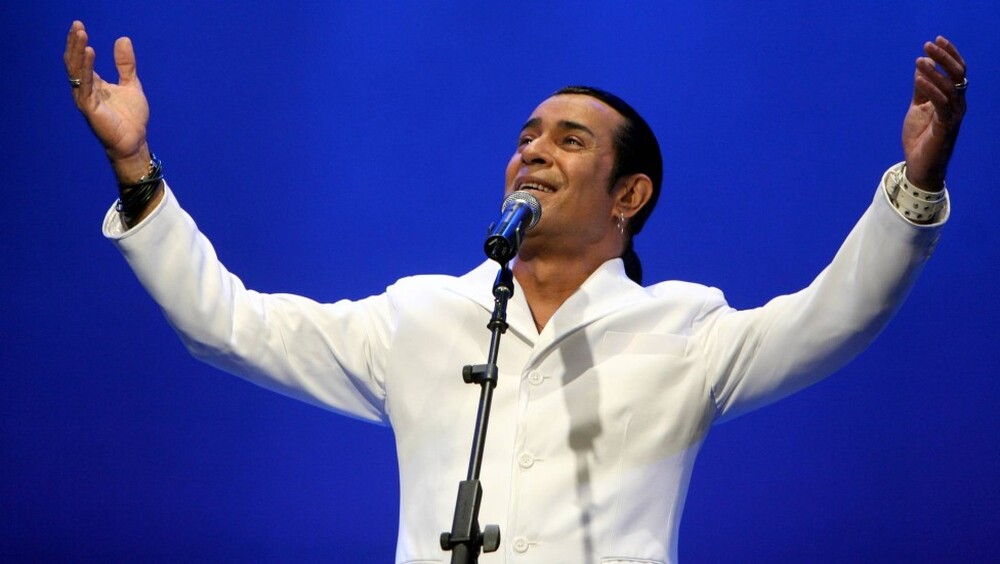 Elymar Santos se apresenta na Arena Bangu neste sábado