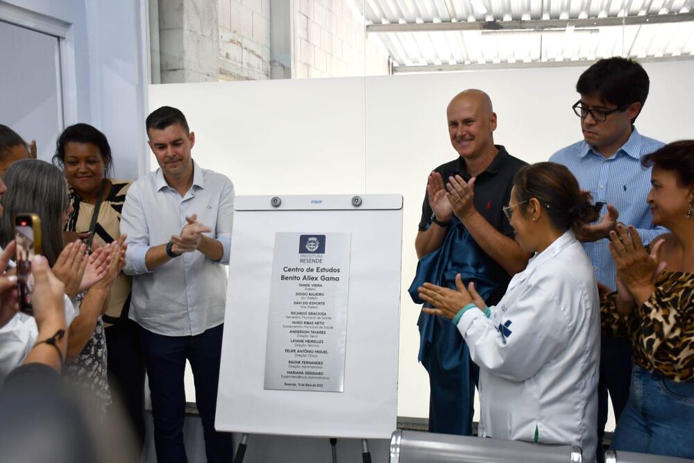 Prefeito Tande Vieira inaugura nova Sala de Estudos do Hospital de Emergência em homenagem a Benito Allex Gama