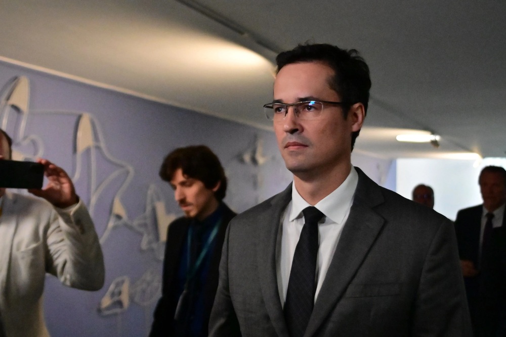 Lula receberá R$ 135 mil de Deltan por mentiras em entrevista de PowerPoint