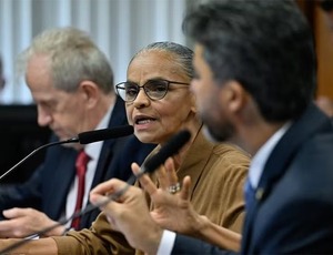 Governo repudia ataques e ofensas de senadores a Marina Silva