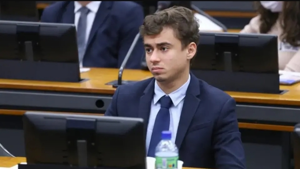 Nikolas defende proibição de vistos dos EUA para estudantes e recebe enxurrada de críticas  Deputado que sempre se disse defensor da