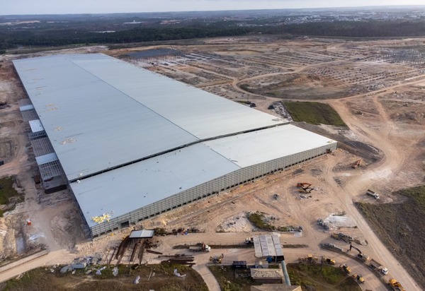 BYD anuncia inauguração de fábrica na Bahia e amplia presença no mercado brasileiro de veículos elétricos