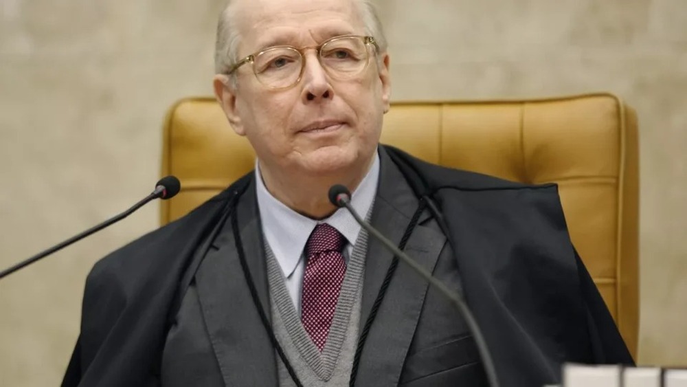 Em artigo, ministro Celso de Mello critica intenção de Trump de suspender habeas corpus