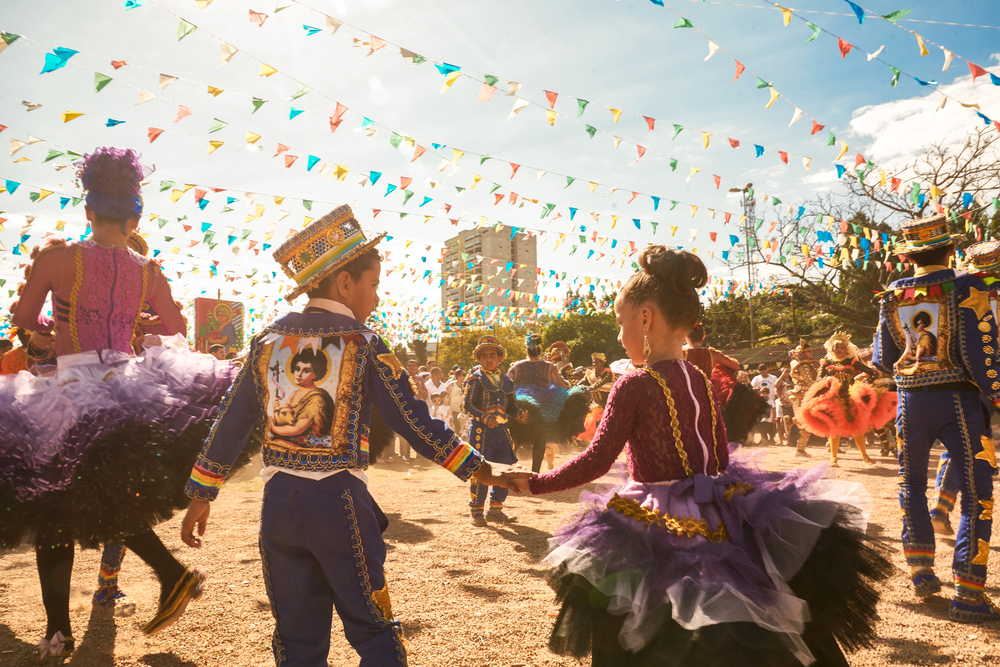 Arte, fé e resistência: Arraial TáDito celebra 10 anos como um dos maiores festivais juninos de São Paulo