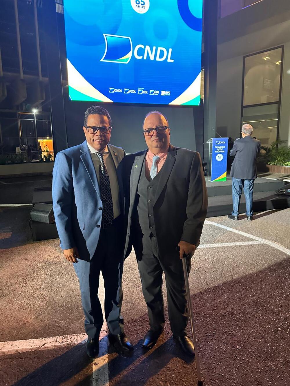 Deputado Luís Carlos Gomes e Carlos Monjardim prestigiam inauguração sede própria da CNDL em Brasília