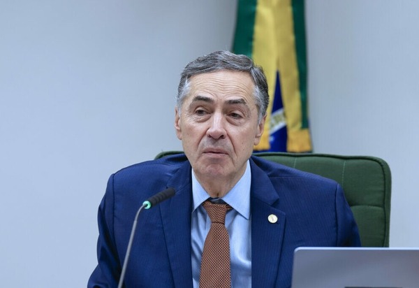 Brasil está maduro para mudar o sistema eleitoral, diz Barroso