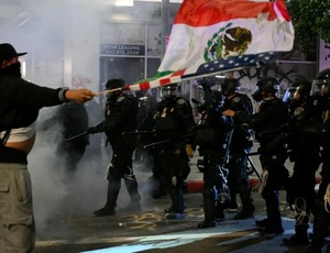 Trump envia fuzileiros e mais Guarda Nacional a Los Angeles para conter protestos