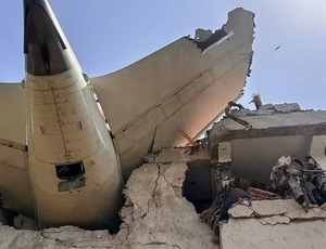 ‘Falha de motor’ foram as últimas palavras de piloto para torre de controle antes da queda na Índia