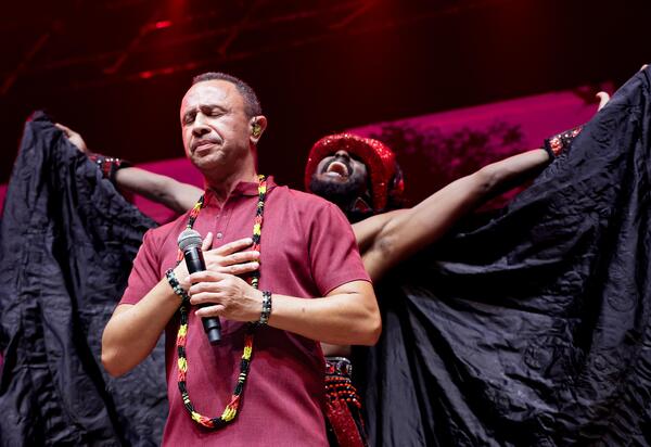 SANDRO LUIZ CELEBRA 10 ANOS DE CARREIRA COM SHOW ESPECIAL NO QUALISTAGE