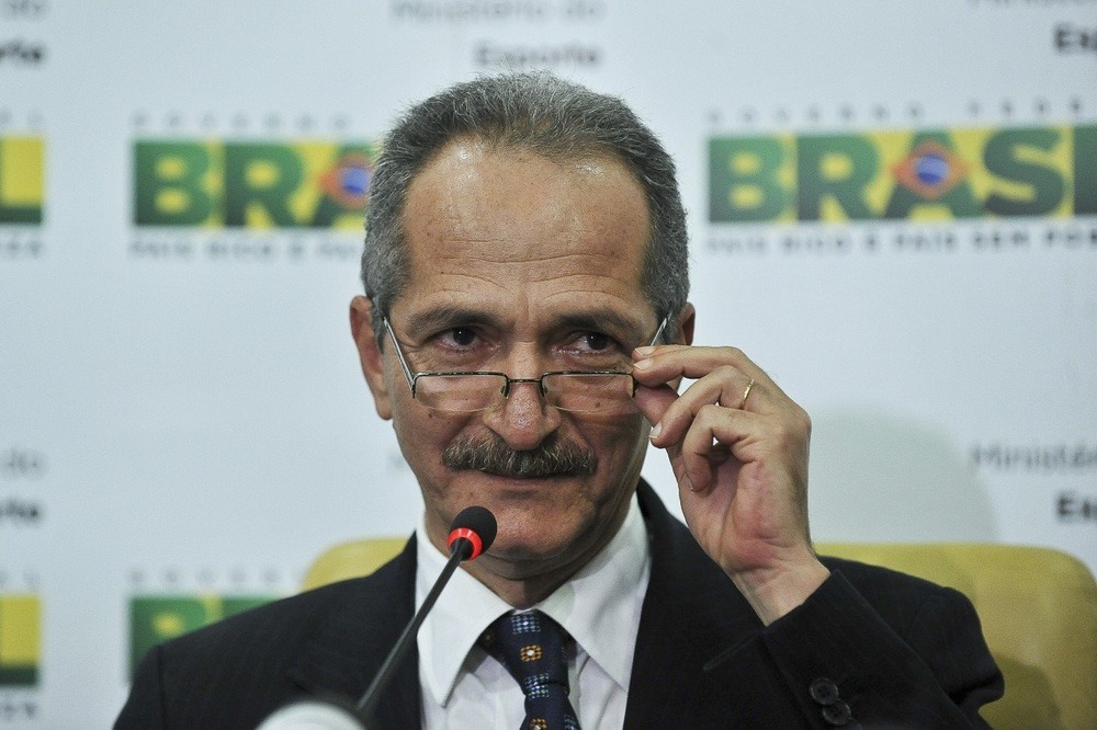 'Entre EUA e China, o Brasil precisa escolher o seu lado, que é o do Brasil', diz Aldo Rebelo