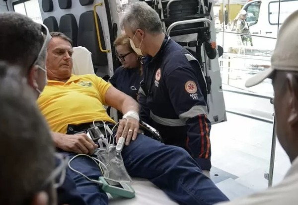Exames de Bolsonaro sugerem quadro de pneumonia viral, diz médico