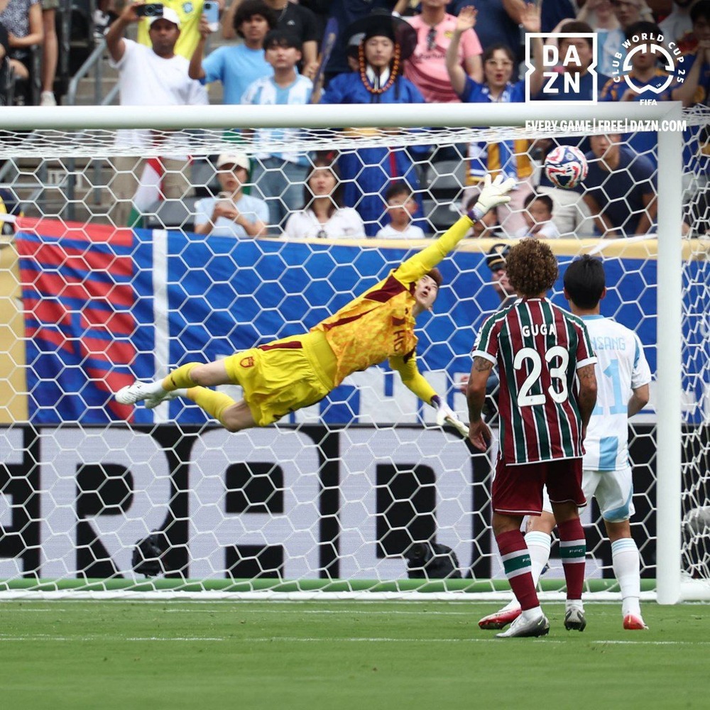 Com a bênção de João de Deus, Fluminense vence jogo sofrido contra o Ulsan
