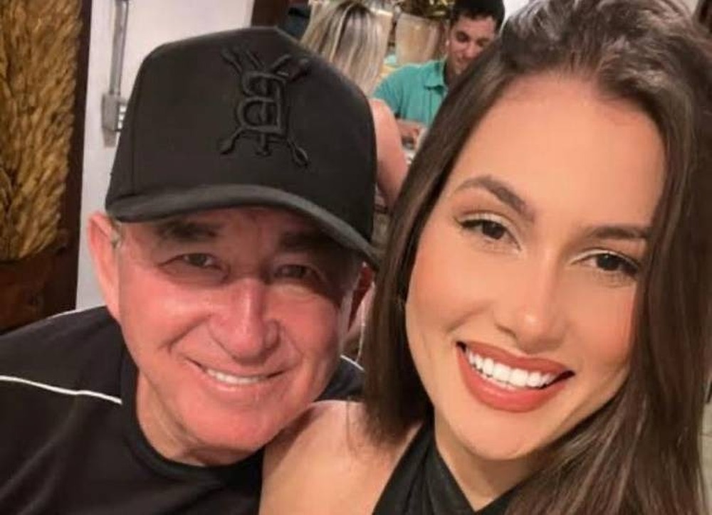 Esposa de Amado Batista compartilha fotos antigas e surpreende com mudança