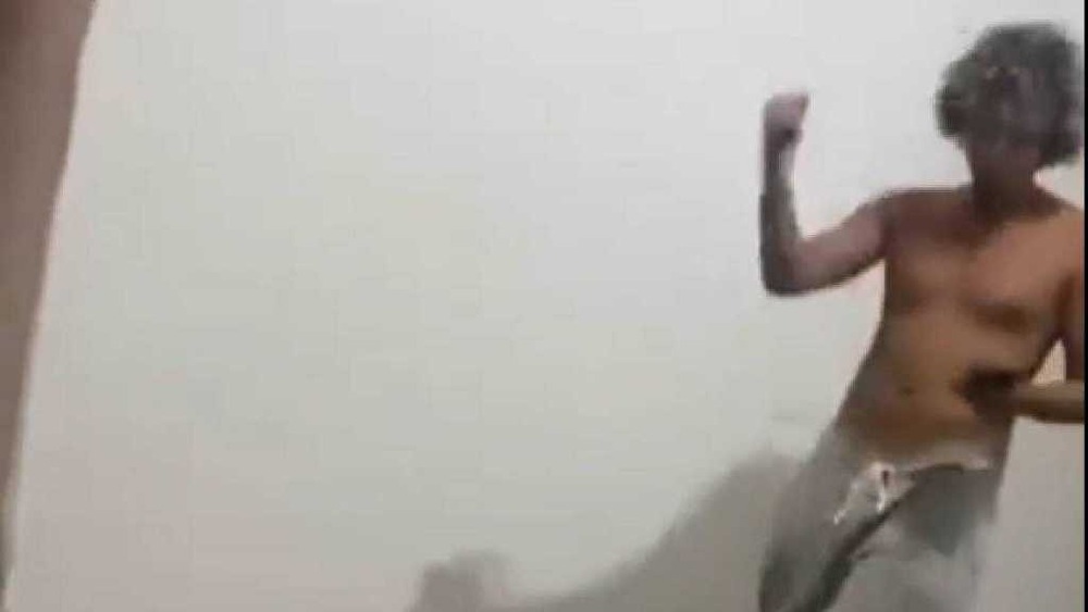 Ex-namorada acusa MC Estudante de agressões, cárcere privado e ameaças com faca