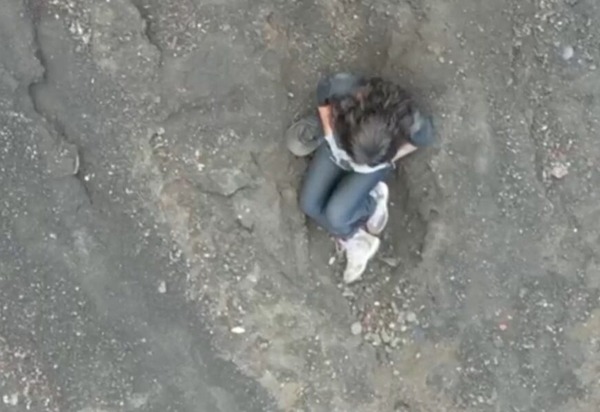 Morre brasileira que caiu em vulcão na Indonésia