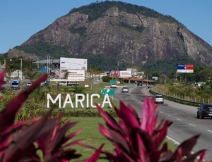 TCE-RJ suspende licitação de R$ 166 milhões da Prefeitura de Maricá para construção de meio-fio e calçada
