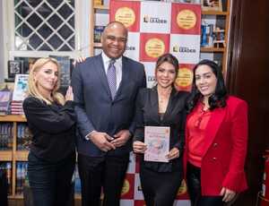 João Costa marca presença no lançamento do livro 