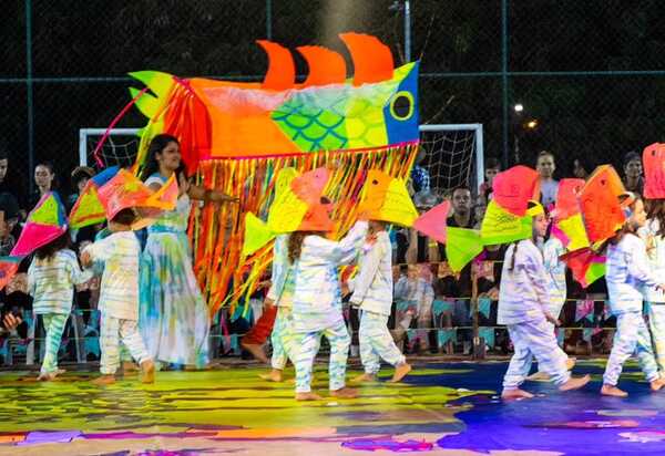  Uma festa junina cultural e sustentável: Escola Mosaico realiza evento de sustentabilidade com foco em educação ambiental e solidariedade com Bumba de Boi e capoeira 