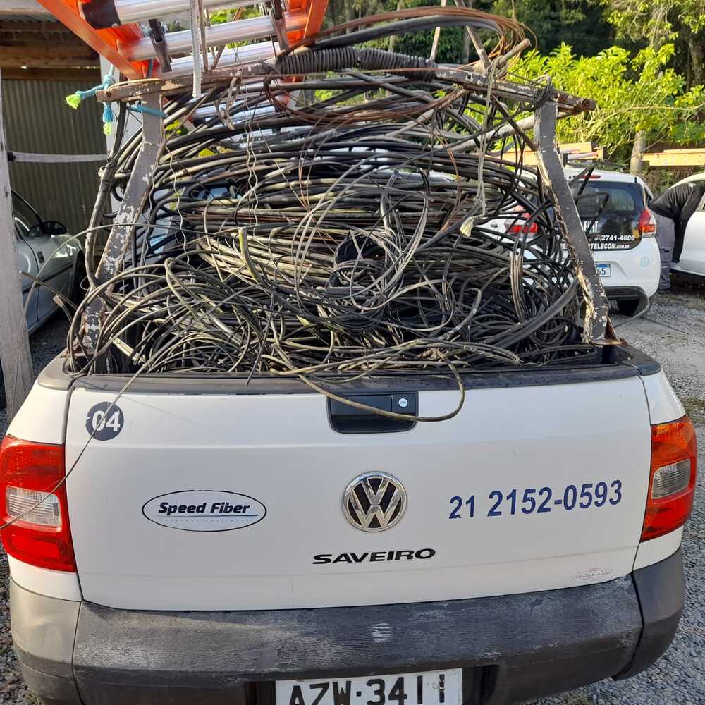 Operação ‘Caça Fio’: Prefeitura inicia retirada de fios e cabos obsoletos em Teresópolis