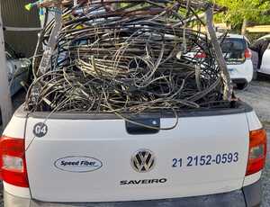 Operação ‘Caça Fio’: Prefeitura inicia retirada de fios e cabos obsoletos em Teresópolis