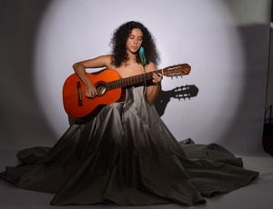 Cantora Clariá homenageia mulheres da MPB com o show itinerante 'Cantoras do Rádio', com repertório  de várias décadas, a partir de agosto 