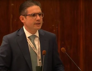 Em Lisboa, Motta destaca desafios ambientais e tecnológicos e ressalta protagonismo do Parlamento