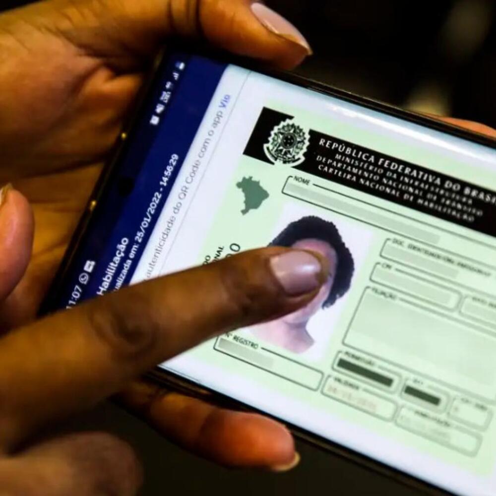 Lula sanciona lei que permite uso de multas de trânsito para custear CNH de pessoas de baixa renda