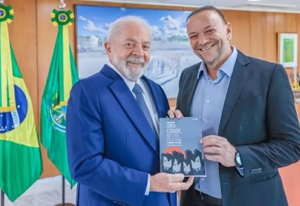 Edinho Silva é eleito novo presidente nacional do PT e diz que foco é reeleger Lula