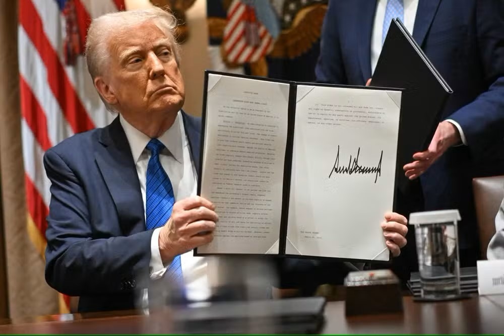 Trump manda carta para Lula e anuncia tarifa de 50% para Brasil