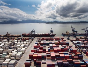 Senadores reagem à decisão de Trump de taxar em 50% produtos brasileiros