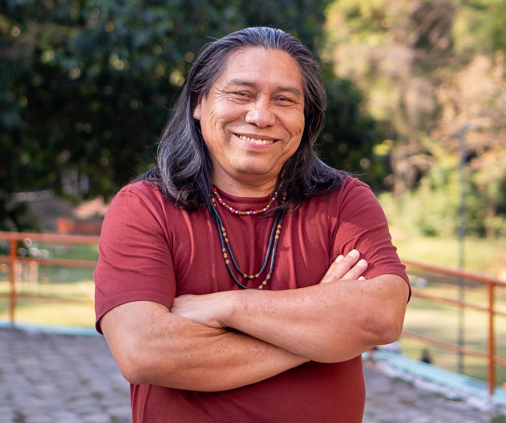 Daniel Munduruku e Márcia Kambeba levam beleza, criatividade e eficiência da linguagem de suas ficções para Clube de Leitura CCBB 2025