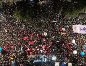 O gigante acordou: Tarifaço de Trump em prol de Bolsonaro pode salvar a popularidade de Lula e Ato da Esquerda leva mais gente que de Bolsonaro, segundo a USP