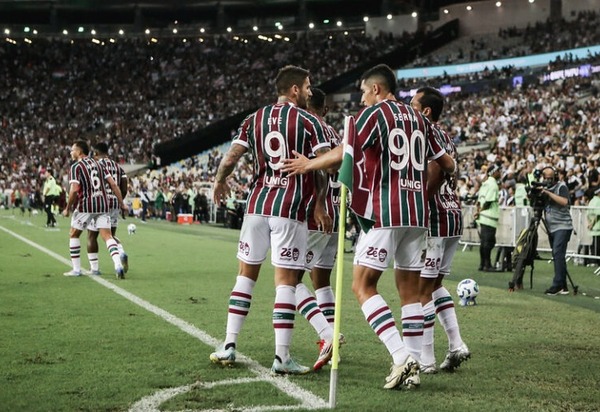 Dentro e fora do campo, mulheres lutam por mais igualdade no esporte