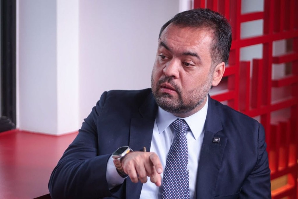 Governador admite possibilidade de cumprir mandato até o fim diante da crise deflagrada pela exoneração de Washington Reis