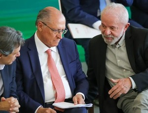 'Lei da reciprocidade econômica deve ser regulamentada até a terça-feira', diz Alckmin