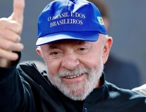 Lula perde tempo com picuinhas enquanto o Brasil afunda em crise com os EUA