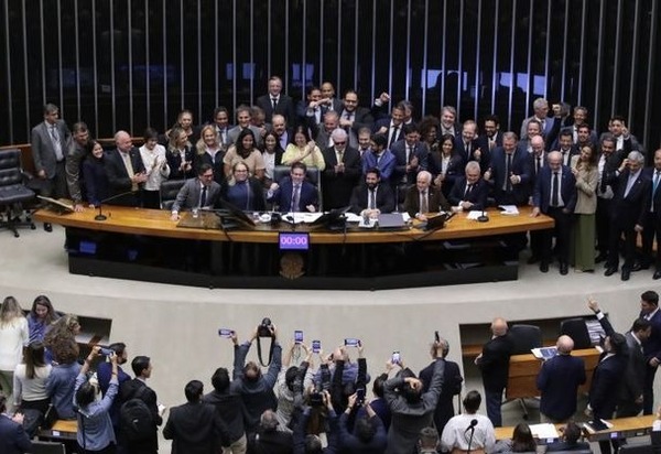 Hugo Motta diz que aprovação de lei de incentivo demonstra que o esporte é capaz de unir o Brasil