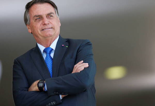 Com o Centrão preocupado, empresariado quer distância da família Bolsonaro