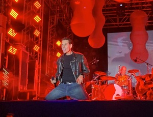 Capital Inicial fez o Sol de 30 mil pessoas brilharem